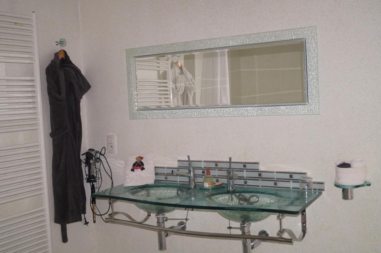 Chambre D'Hotes La Jument Grise Lescheroux Exterior foto